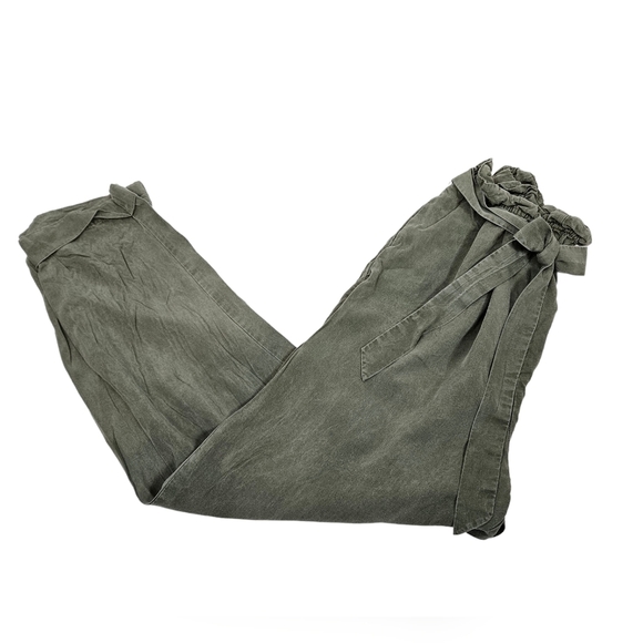 Guess Olive Green Lycocell Jogger Pants Size‎ Large Women's - Picture 1 of 10